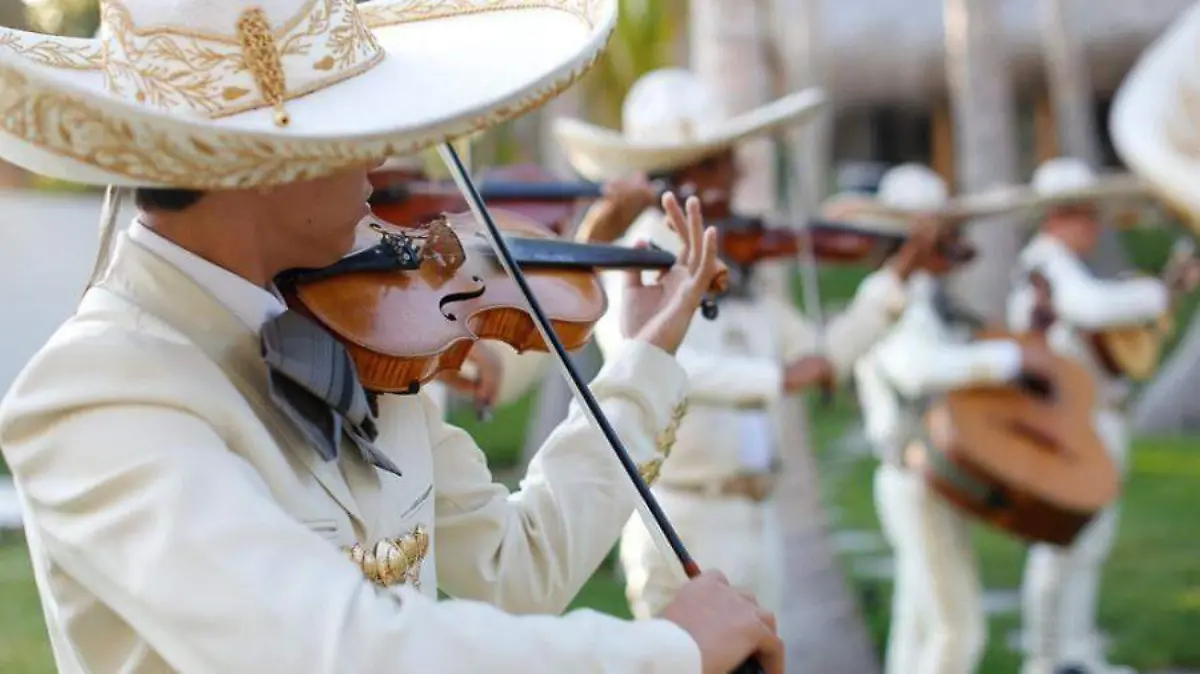 MARIACHI DOS BUENA